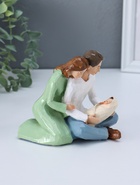 Фигурка полистоун «Молодые родители с малышом», 6.8×13.5×11.5 см - Фото 4