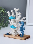 Фигура полистоун «Рыбки и морской конёк у белых кораллов», 7.5×15.7×19.5 см  (артикул 10957135)  большой выбор товаров оптом и в розницу по низким ценам с доставкой