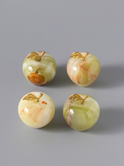 Набор фигурок 4 шт. «Яблоко», 5 см, оникс