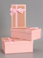 Набор подарочных коробок 3 в 1 прямоугольные с бантом, розовый с золотом, 23×16×9.5; 21×14×8; 19×12×6.5 см  (артикул 10958775)  большой выбор товаров оптом и в розницу по низким ценам с доставкой