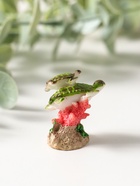 Фигурка полистоун «Черепашки в кораллах», 3×3.4×3 см  (артикул 10956812)  большой выбор товаров оптом и в розницу по низким ценам с доставкой