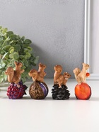 Набор фигурок 4 шт. полистоун «Белочки с орешками», 3×5.5×7.4 см - Фото 2