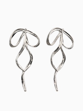 Серьги висячие «Бантик», цвет серебро