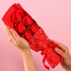 УЦЕНКА Букет из 5 красных роз в коробке + пленка + окантовка - Фото 5