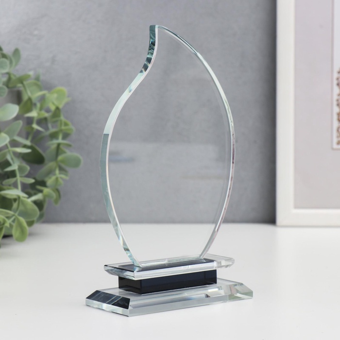 УЦЕНКА Фигурка стекло «Стела наградная. Лист», 15×9.3×4 см - Фото 1