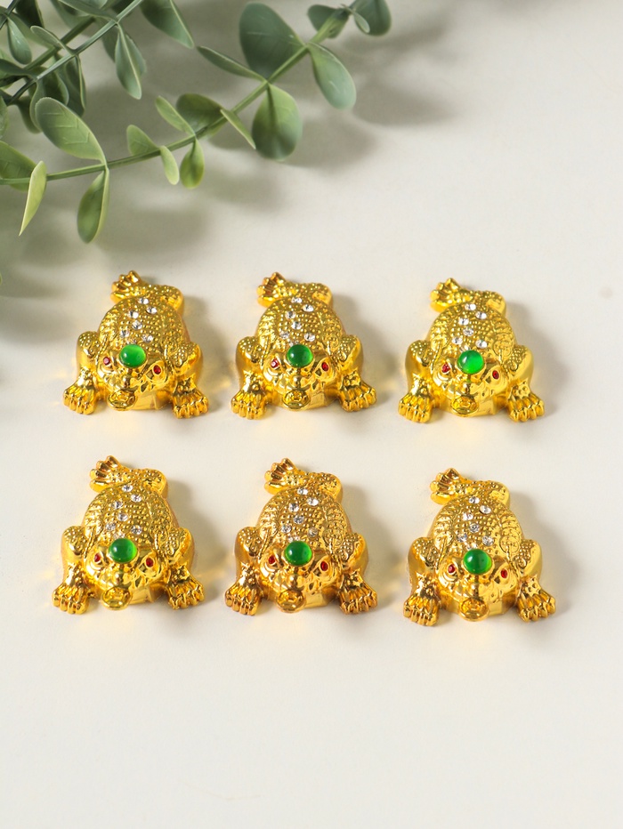 Набор нэцкэ фигурок 6 шт. «Денежная жаба с монетой», металл под золото, подарочные, 4×5.4×2 см