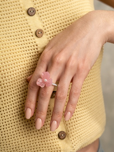 Кольцо бисерное «Цветок трилистник жемчужный», розовое, на резинке, безразмерное