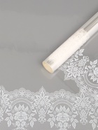 Плёнка для цветов «Ажур», прозрачная/белая, 0.6×9.3±5% м, 40 мкм, 200 г - Фото 1