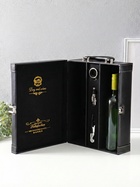 Шкатулка подарочная под 2 бутылки «Гладкая кожа» и набор 3 предмета, чёрная, 35×26.5×12 см - Фото 2