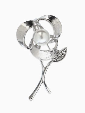 Брошь «Цветок Тринити с жемчугом», белая в серебре
