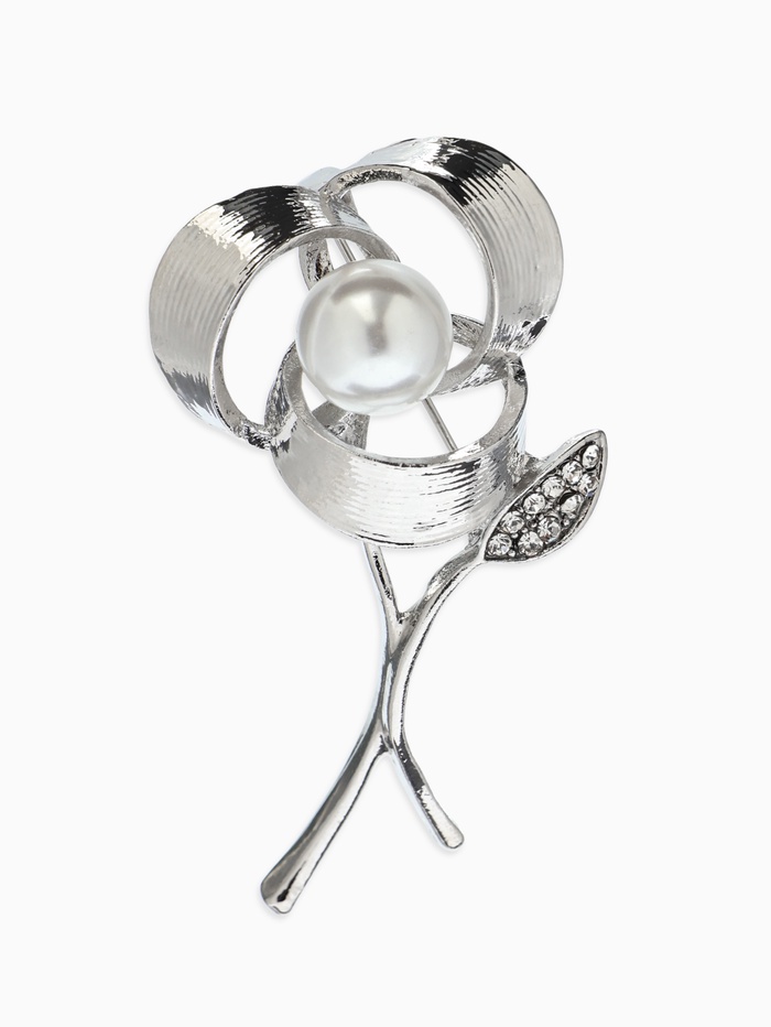 Брошь «Цветок Тринити с жемчугом», белая в серебре