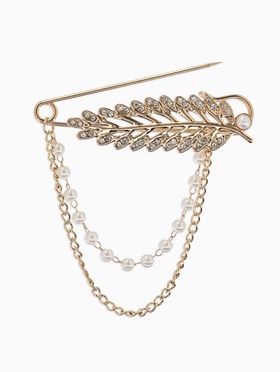 Булавка «Лист с цепочкой и жемчугом», в стразах, L=7.5 см, белая в золоте  (артикул 10968382)  большой выбор товаров оптом и в розницу по низким ценам с доставкой