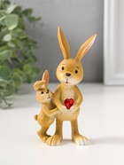 Фигурка полистоун «Зайчик с малышом с красным сердцем в лапках», 13.5 см  (артикул 10927832)  большой выбор товаров оптом и в розницу по низким ценам с доставкой