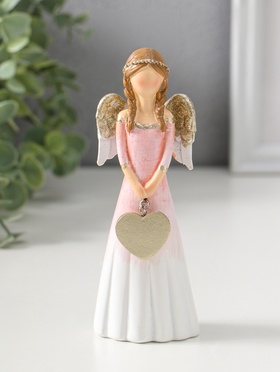 Фигурка полистоун «Девушка-ангел в светло-розовом платье с золотым сердцем», 14.5 см
