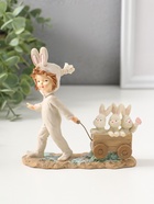 Фигурка полистоун «Девочка в комбинезоне с заячьими ушами, везет тележку с зайцами», 13.5 см  (артикул 10927859)  большой выбор товаров оптом и в розницу по низким ценам с доставкой