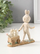 Фигурка полистоун «Девочка в комбинезоне с заячьими ушами, везет тележку с зайцами», 13.5 см  (артикул 10927859)  большой выбор товаров оптом и в розницу по низким ценам с доставкой
