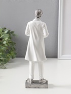 Фигура полистоун «Мужчина-доктор в белом халате с медицинской картой», 25.5 см - Фото 3