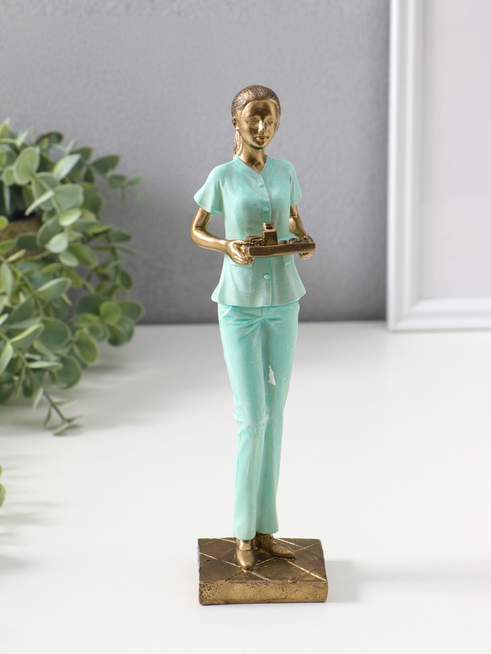 Фигура полистоун «Медсестра в зелёном костюме с подносом с лекарствами», 23.5 см - Фото 1