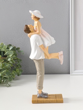 Фигура полистоун «Влюблённые - я буду носить тебя на руках», 29.5 см