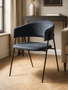 Стул мягкий «Криспиан», на металлокаркасе, обивка велюр, цвет тёмно–серый/чёрный  (артикул 10997753)  большой выбор товаров оптом и в розницу по низким ценам с доставкой