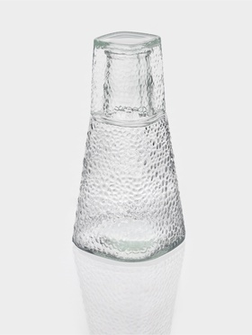 Графин со стаканом 