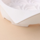 УЦЕНКА Форма для выпечки и муссовых десертов «Вихрь», 17.5×17.5×5.5 см, белая - Фото 5