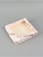 Коробка подарочная складная «Подарок», 20×20×4 см, с окном  (артикул 10975684)  большой выбор товаров оптом и в розницу по низким ценам с доставкой