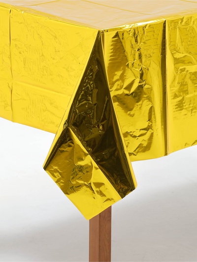 Скатерть одноразовая «Золото», фольга, 137×183 см