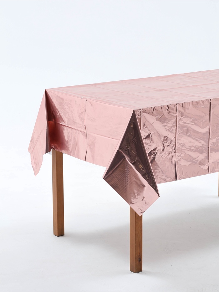 Скатерть одноразовая «Розовое золото», фольга 137×183 см - Фото 1