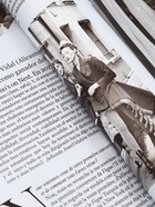 Пленка флористическая «Газета моды» 65 мкм, св. голубая, 50×57±1 см - Фото 3