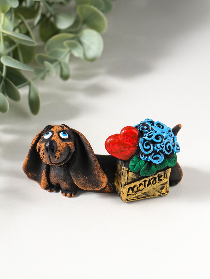 Фигурка полистоун «Такса: доставка счастья», 3×4.5×8.6 см