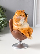 Фигурка полистоун лак «Пухлый кот - решала, в кожаном кресле», стул крутится, 10.5×8.7×16 см - Фото 2