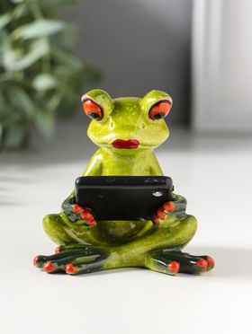 Фигурка полистоун лак «Лягушонок с планшетом», 7.5×7×7.3 см