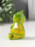 Фигурка полистоун лак «Хамелеон показывает сердечко лапками», зелёный, 6×5.3×8.7 см - Фото 3