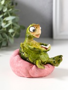 Сувенир полистоун лак "Черепашонок в кресле-мешке, читает книгу" 5,5х8,2х9,5 см - фото 809554196