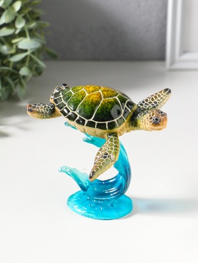 Фигурка полистоун лак «Черепаха на волне», зелёный, 13.3×12.3×11.6 см