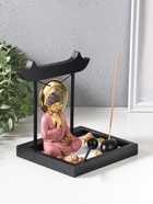 Японский сад камней настольный «Дзен. Будда в розовом у гонга», с подставкой для благовоний и набором аксессуаров, 13.2×15×16 см  (артикул 11006429)  большой выбор товаров оптом и в розницу по низким ценам с доставкой