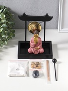 Японский сад камней настольный «Дзен. Будда в розовом у гонга», с подставкой для благовоний и набором аксессуаров, 13.2×15×16 см  (артикул 11006429)  большой выбор товаров оптом и в розницу по низким ценам с доставкой