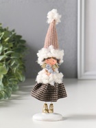 Сувенир полистоун "Ангелочек в клетчатом наряде с мехом, с лисичкой" 5х4х17,5 см - фото 809554361