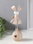 Сувенир полистоун свет "Зайка в льняном платье на шаре" 2хLR44 8,5х8,5х26 см - фото 809554403