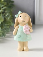 Фигурка полистоун «Зайка в платьице, с пасхальным яичком», 4.8×2.8×10 см - Фото 1