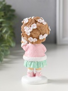 Сувенир полистоун "Малышка с цветами в волосах, с птичкой на ладони" 5,5х5,5х12 см  (артикул 10929895)  большой выбор товаров оптом и в розницу по низким ценам с доставкой