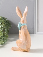 Сувенир полистоун "Заяц с большим голубым бантом в белый горох" 11,5х9х25,5 см  (артикул 10929902)  большой выбор товаров оптом и в розницу по низким ценам с доставкой