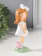 Сувенир полистоун "Малышка в платье в горох, с бантом в волосах, с мишкой" 6,5х4,5х16,8 см   1092990 - фото 809554471