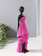 Фигура полистоун «Девушка в ярко-розовом платье с оборками», чёрный, 9×8.5×30.5 см - Фото 2