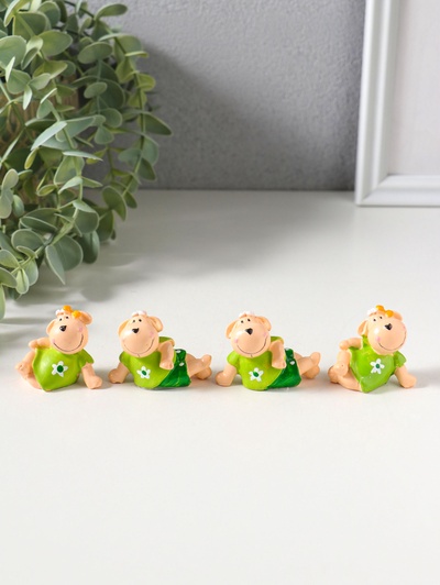 Набор фигурок 4 шт. «Барашки в нарядах с ромашками», полистоун, 2×4.5×3 см