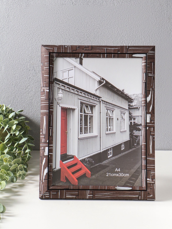 Фоторамка для фото А4 формат «Моррис», пластик, т. коричневый, 29.8×25×2 см