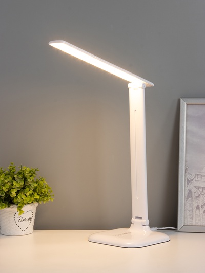 Лампа настольная LED NLED-462, 10 Вт, 15×35×40 см, белая