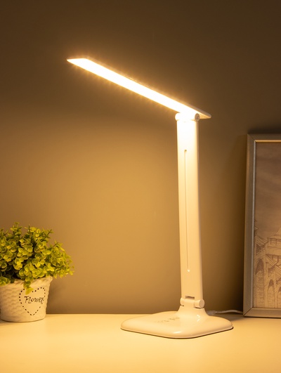 Лампа настольная LED NLED-462, 10 Вт, 15×35×40 см, белая