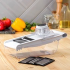 УЦЕНКА Тёрка - слайсер с контейнером Magistro Vegan pro, 5 насадок, 31.8×13.7×9 см, белая 11010748